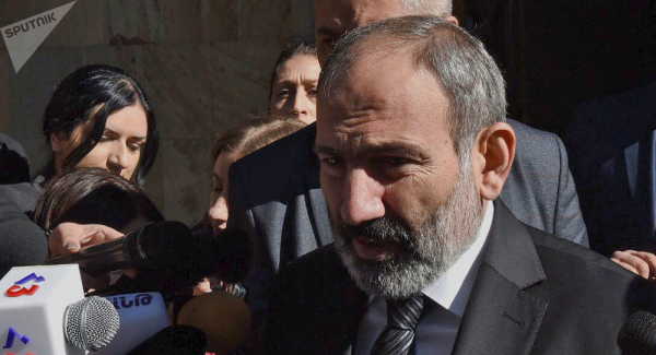 Nikolun reytinqi düşdü – Üç sorğuda eyni nəticə